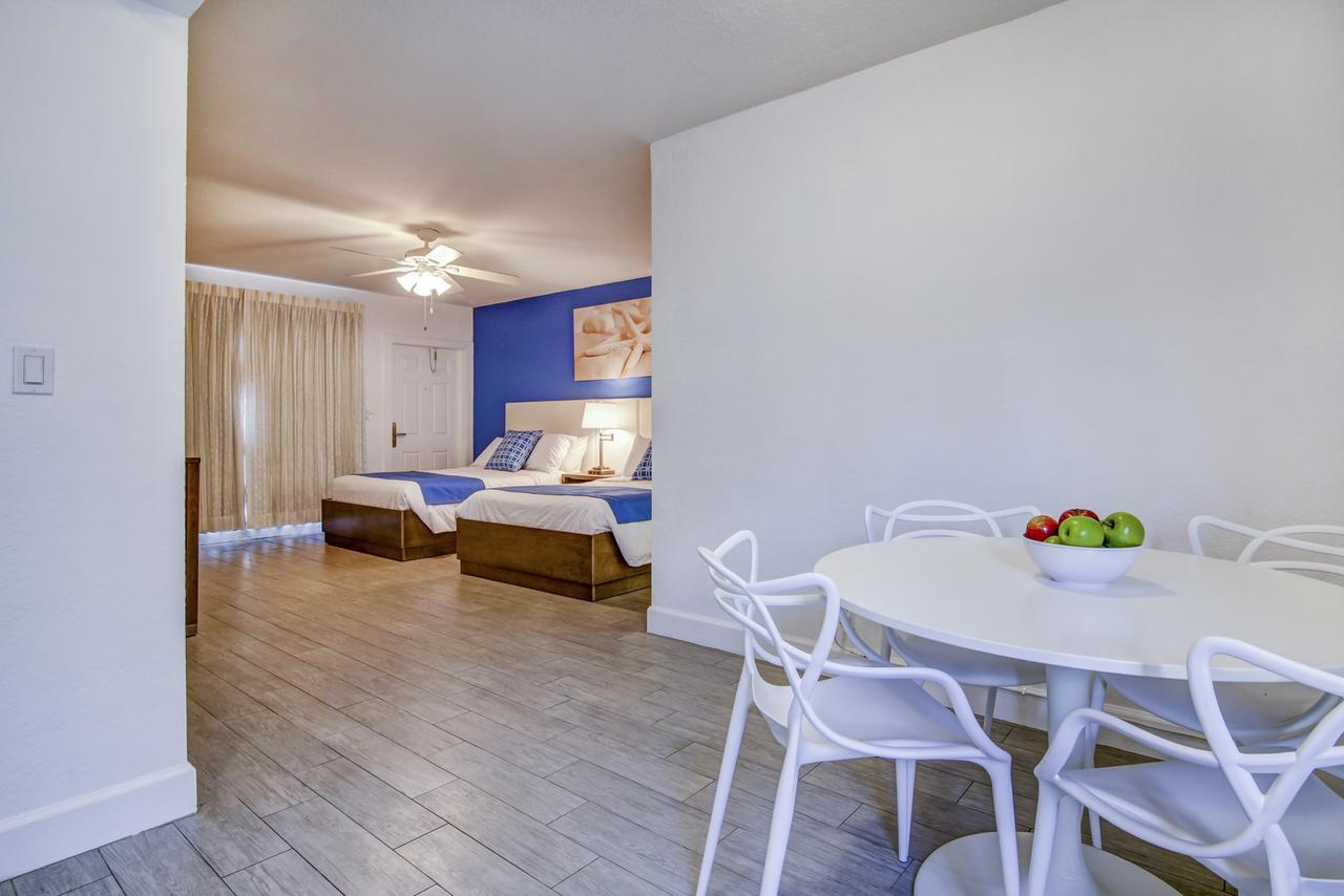 Hotel Blue Strawberry By The Sea Lauderdale-by-the-Sea Exteriér fotografie