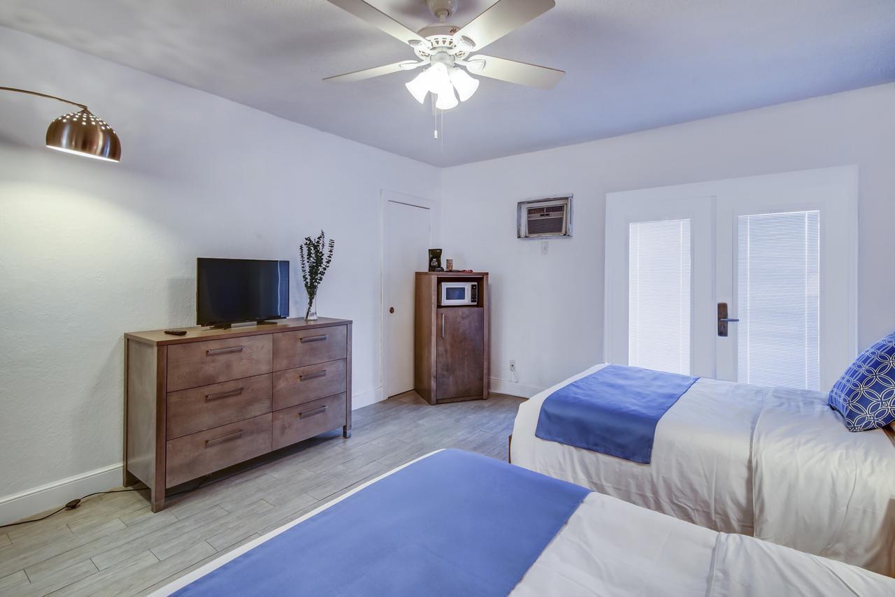 Hotel Blue Strawberry By The Sea Lauderdale-by-the-Sea Exteriér fotografie