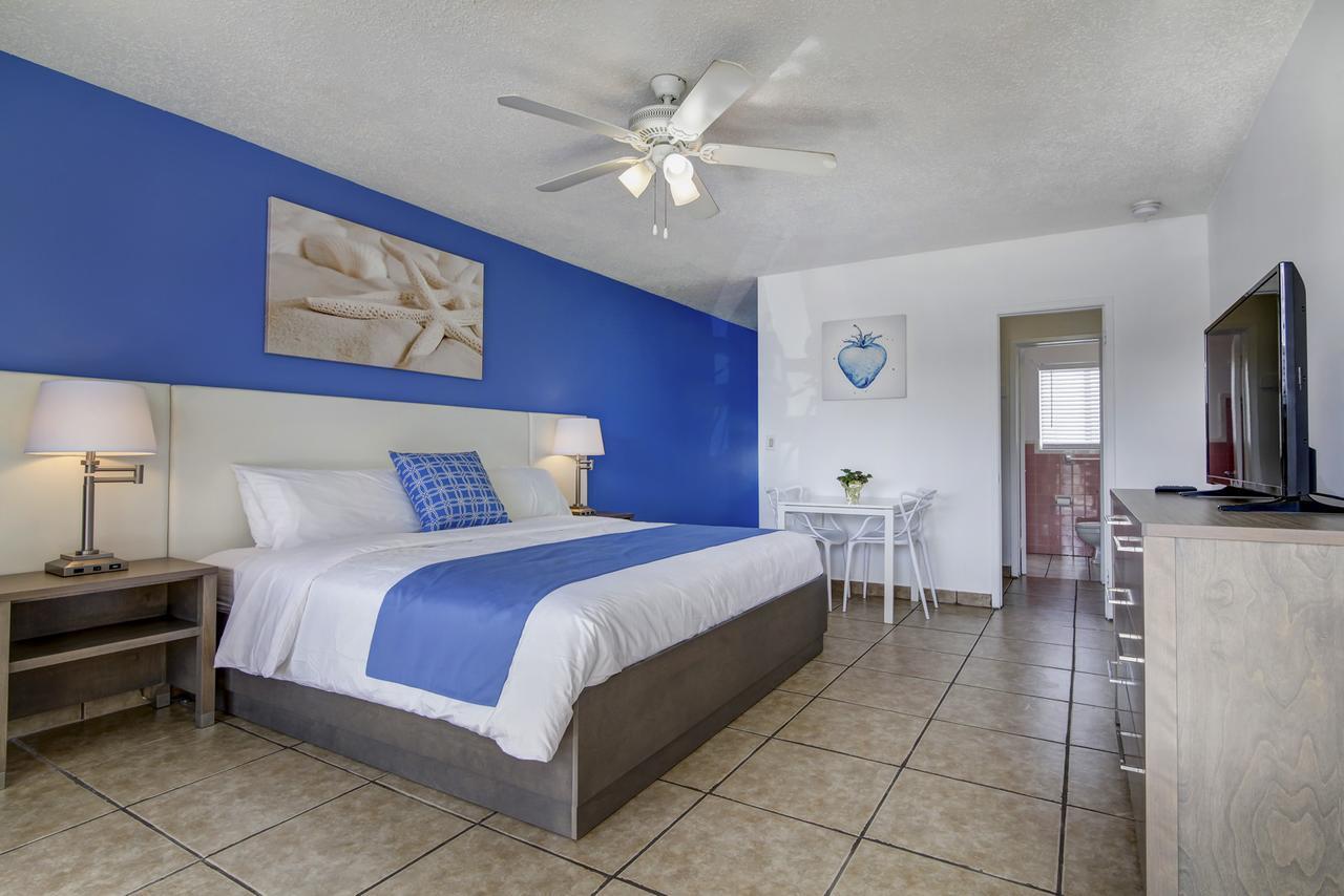 Hotel Blue Strawberry By The Sea Lauderdale-by-the-Sea Exteriér fotografie