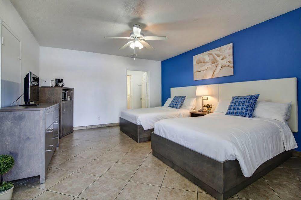 Hotel Blue Strawberry By The Sea Lauderdale-by-the-Sea Exteriér fotografie