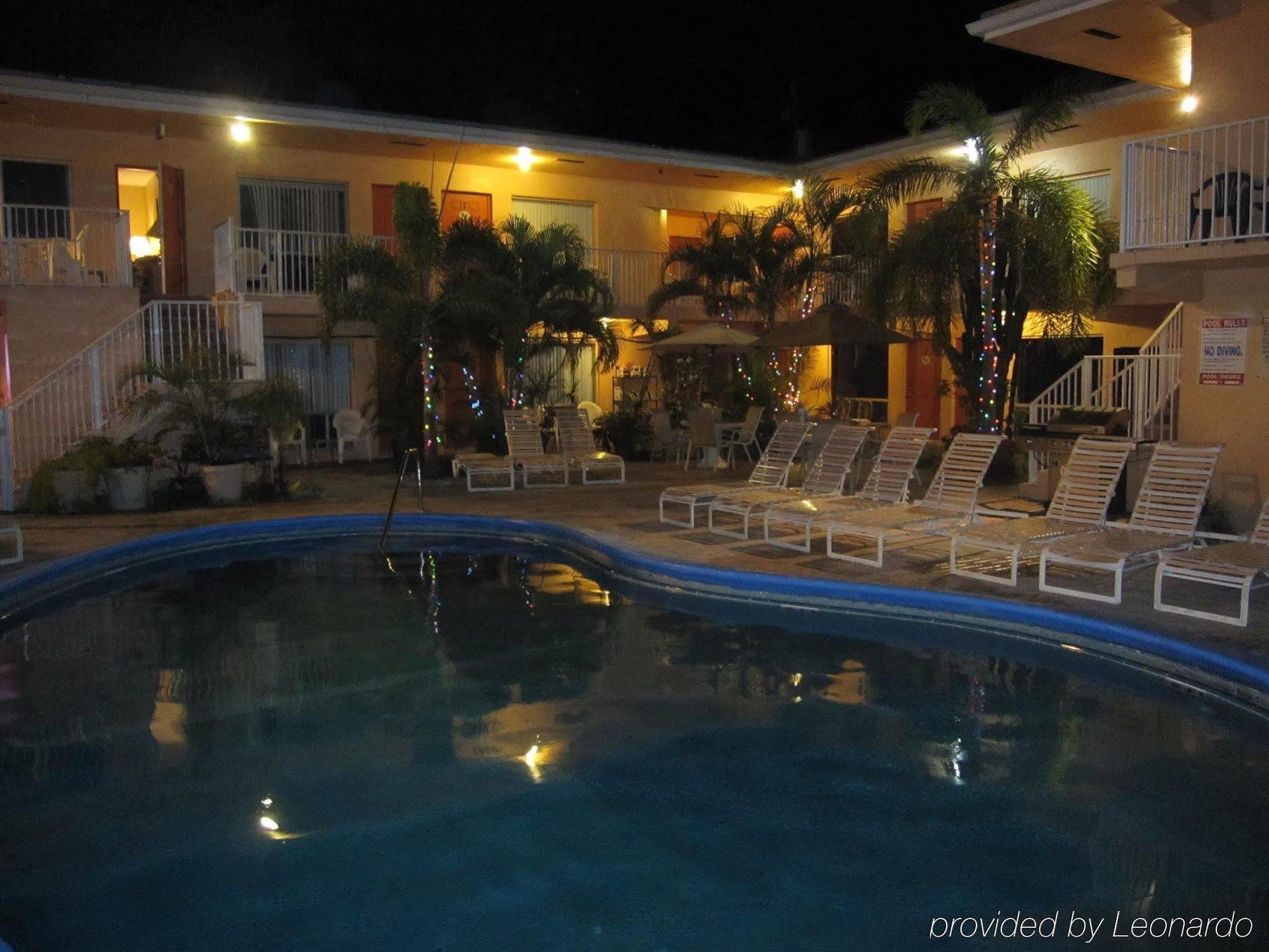 Hotel Blue Strawberry By The Sea Lauderdale-by-the-Sea Exteriér fotografie