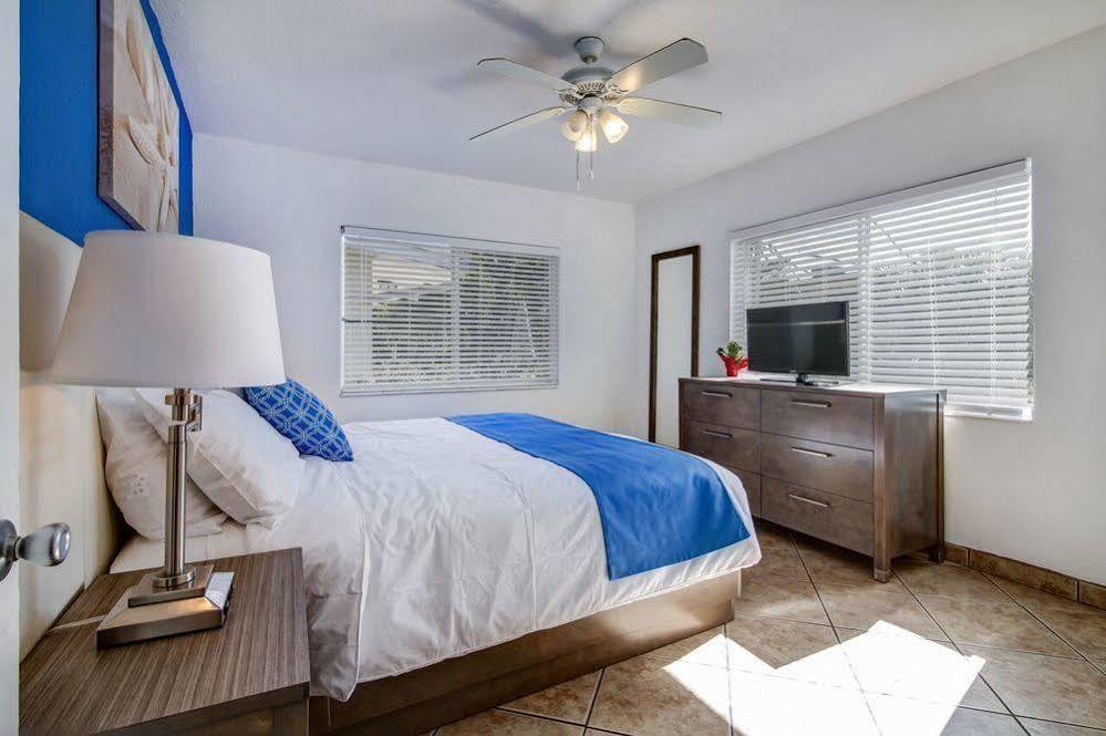 Hotel Blue Strawberry By The Sea Lauderdale-by-the-Sea Exteriér fotografie