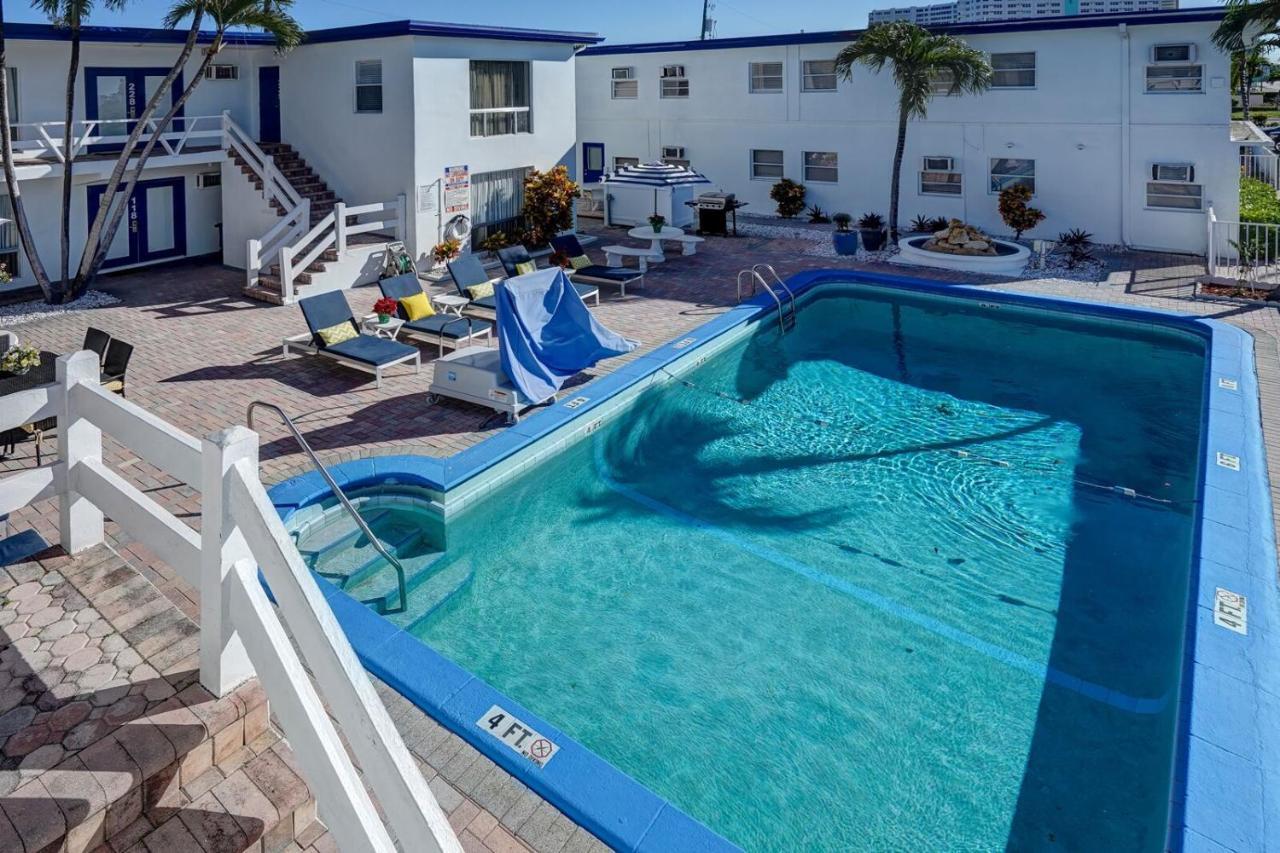 Hotel Blue Strawberry By The Sea Lauderdale-by-the-Sea Exteriér fotografie